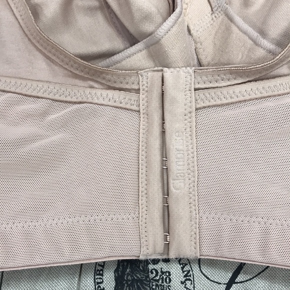 Glamorise Magic Lift Active Support Bra - Picture 7 of 10